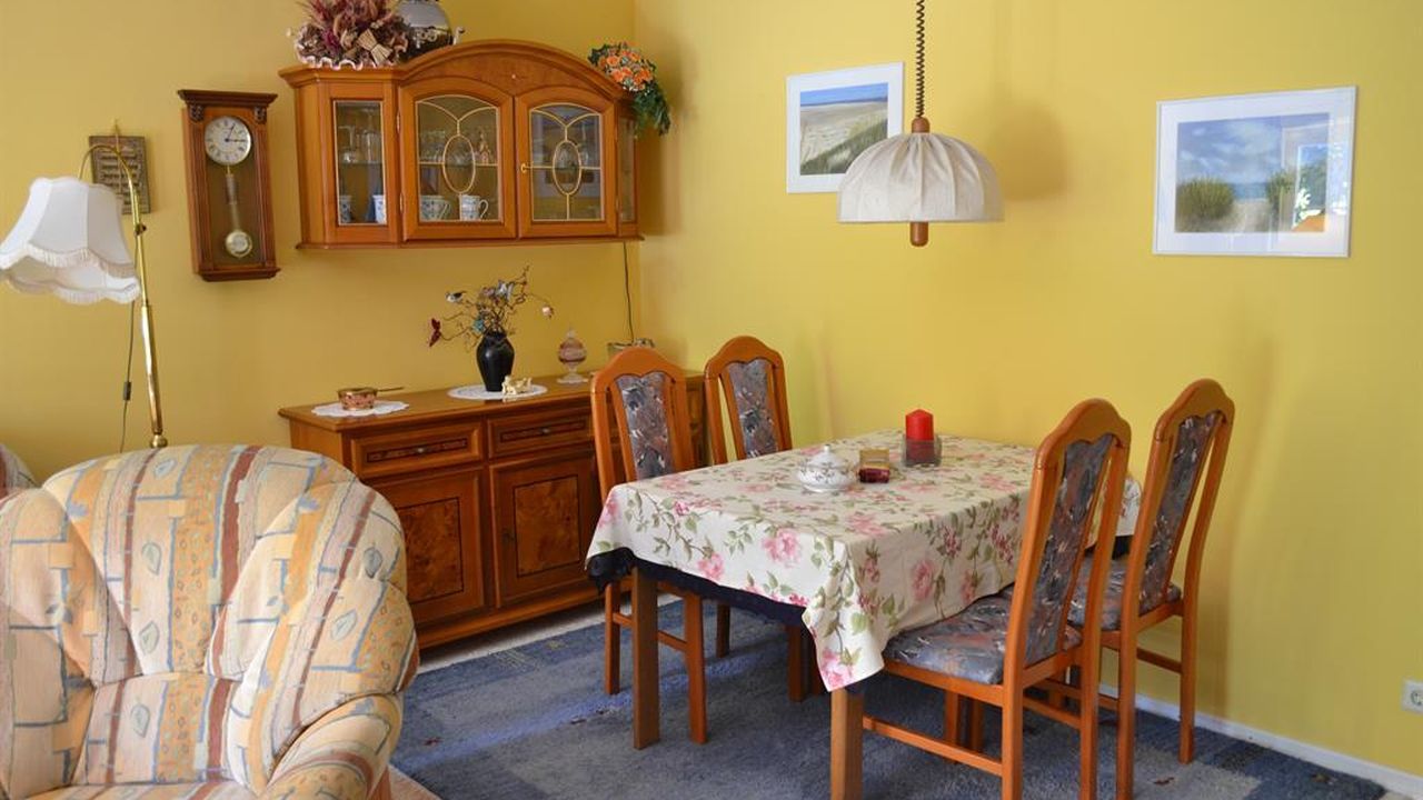 Wohnzimmer mit Essecke Wohnzimmer mit Essecke